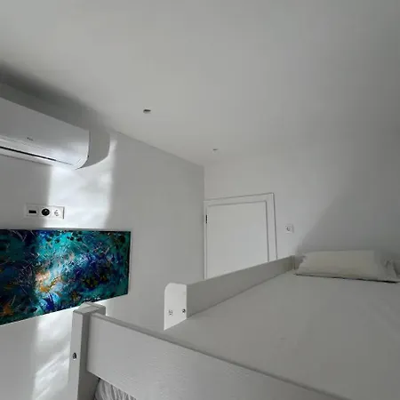 Experience Authentic Charm At Tzia Stone With A Modern Twist And Sea Views Apartmán