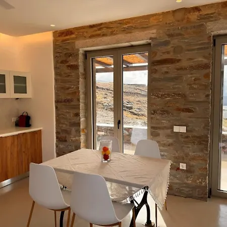 Experience Authentic Charm At Tzia Stone With A Modern Twist And Sea Views Apartmán